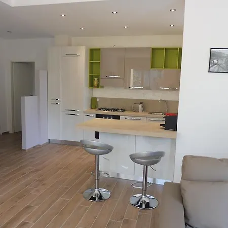 Apartament Azalea *
