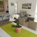 Apartment Azalea